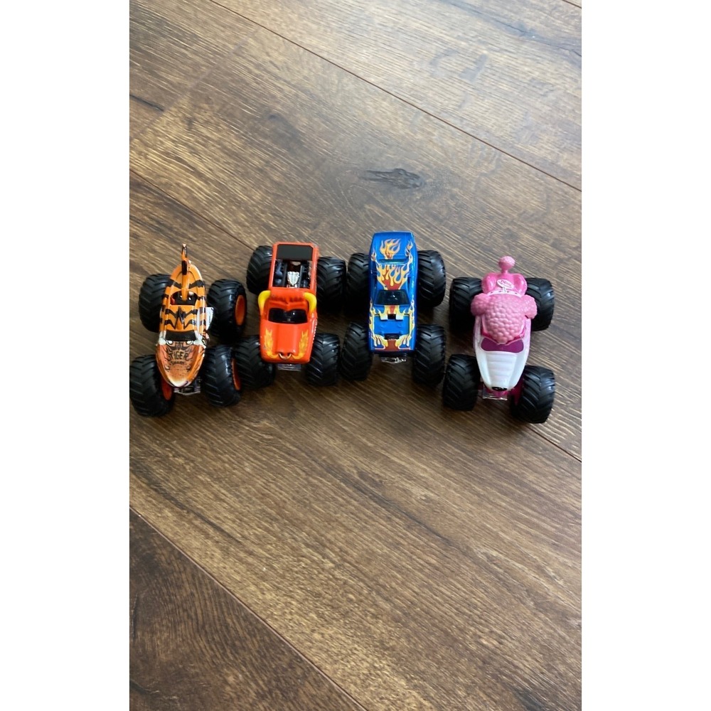 Hot-wheels monster trucks poodle tiger‎ flames bull